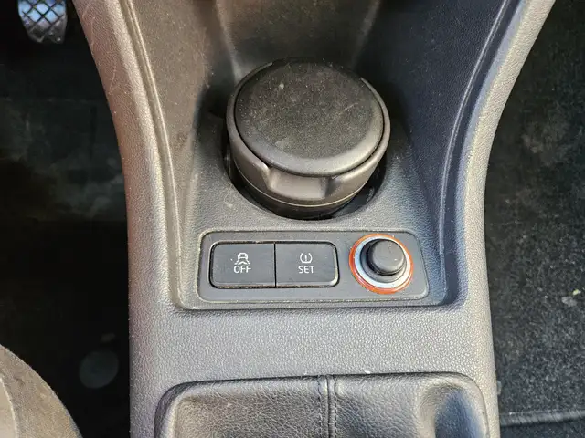 Volkswagen up! view 14