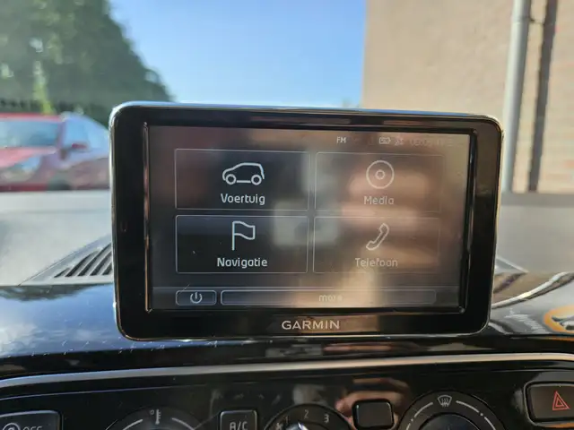 Volkswagen up! view 17