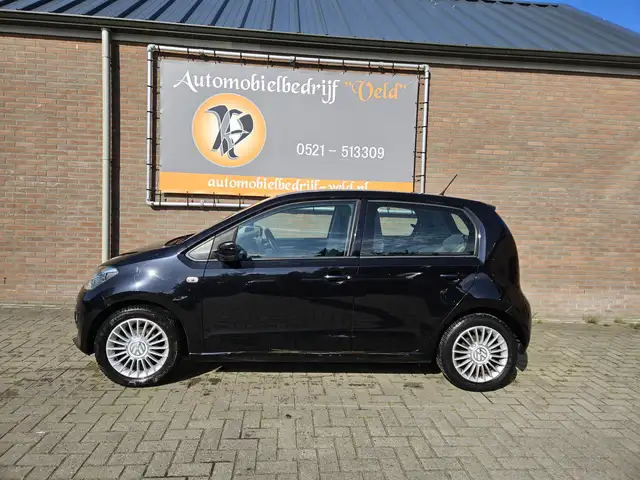 Volkswagen up! view 4