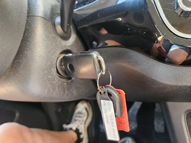 Volkswagen up! view 13
