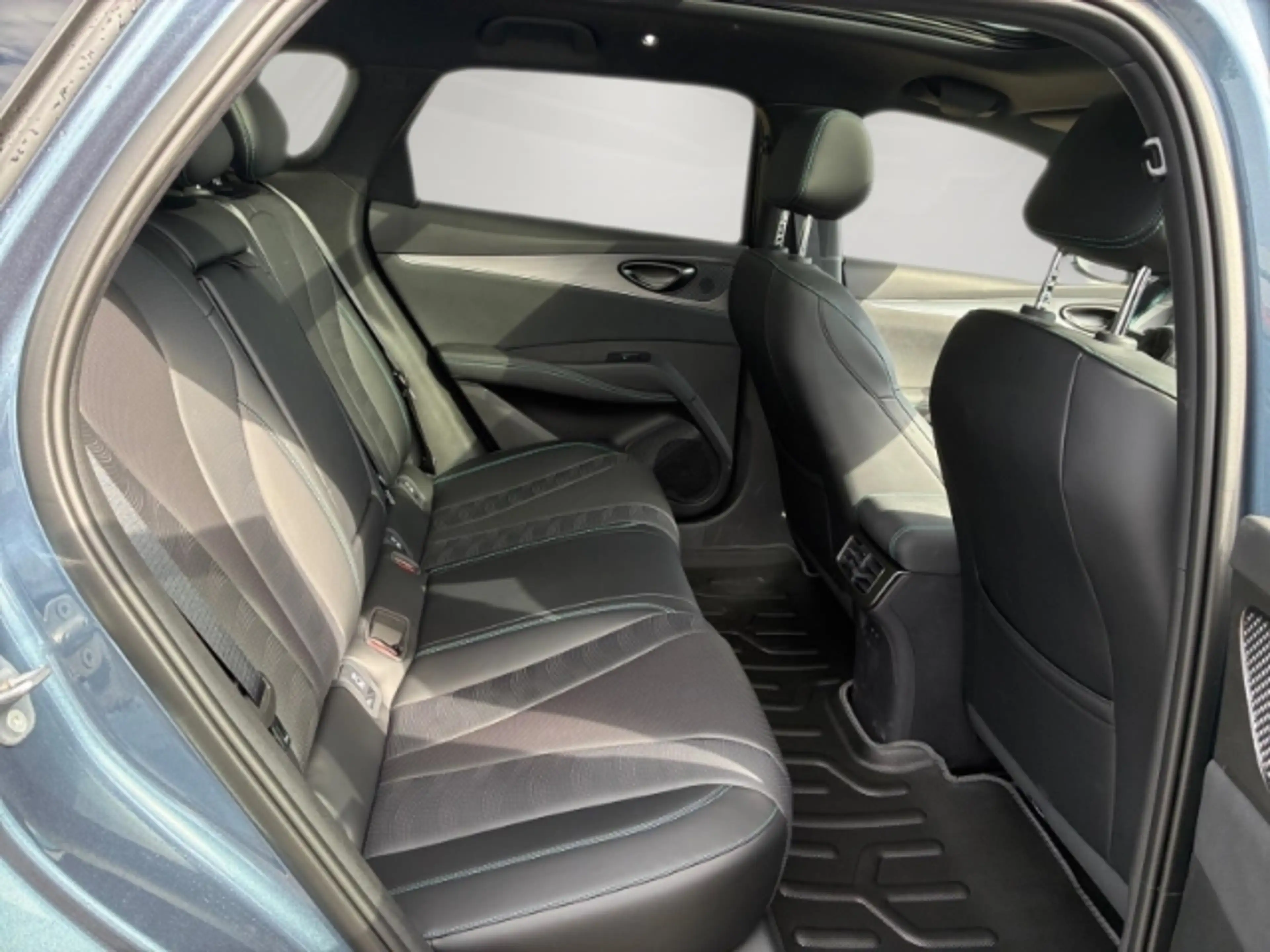 BYD Seal 156 PHEV 1.5 Comfort Panorama/LED/Klimaauto./Sitzh — photo 14