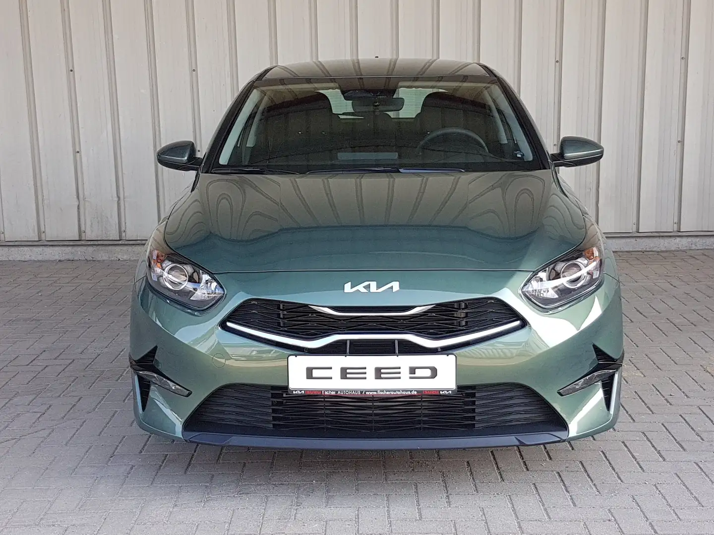 Kia Ceed / cee'd 1.0 T-GDI 100 OPF Vision STD (NAV) Grün - 2