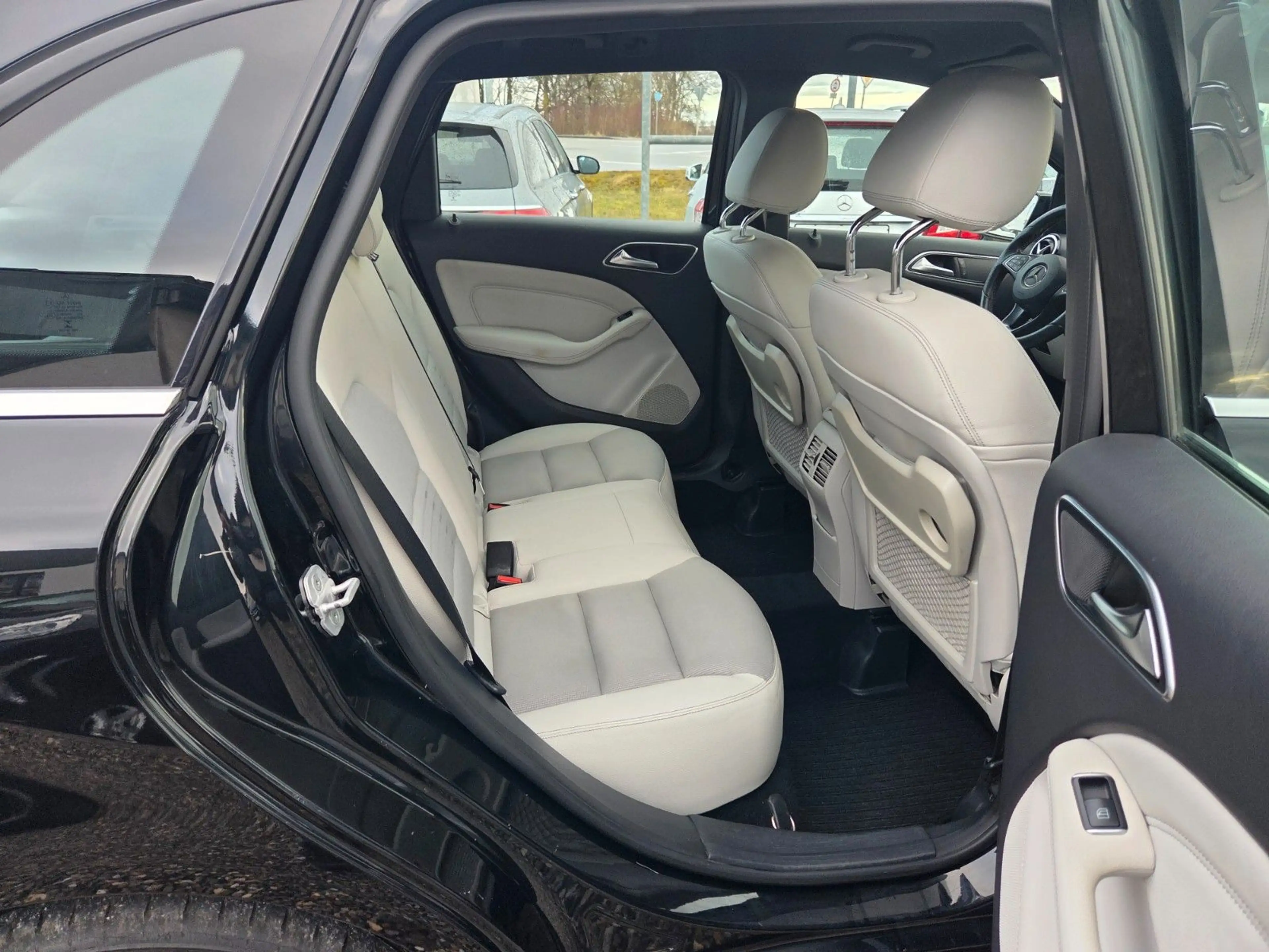 Mercedes-Benz B 220 CDI / d 4Matic LED*AHK*Kamera*Totwinkelass — photo 22