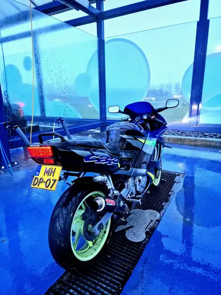 Honda CBR 600 - foto 3