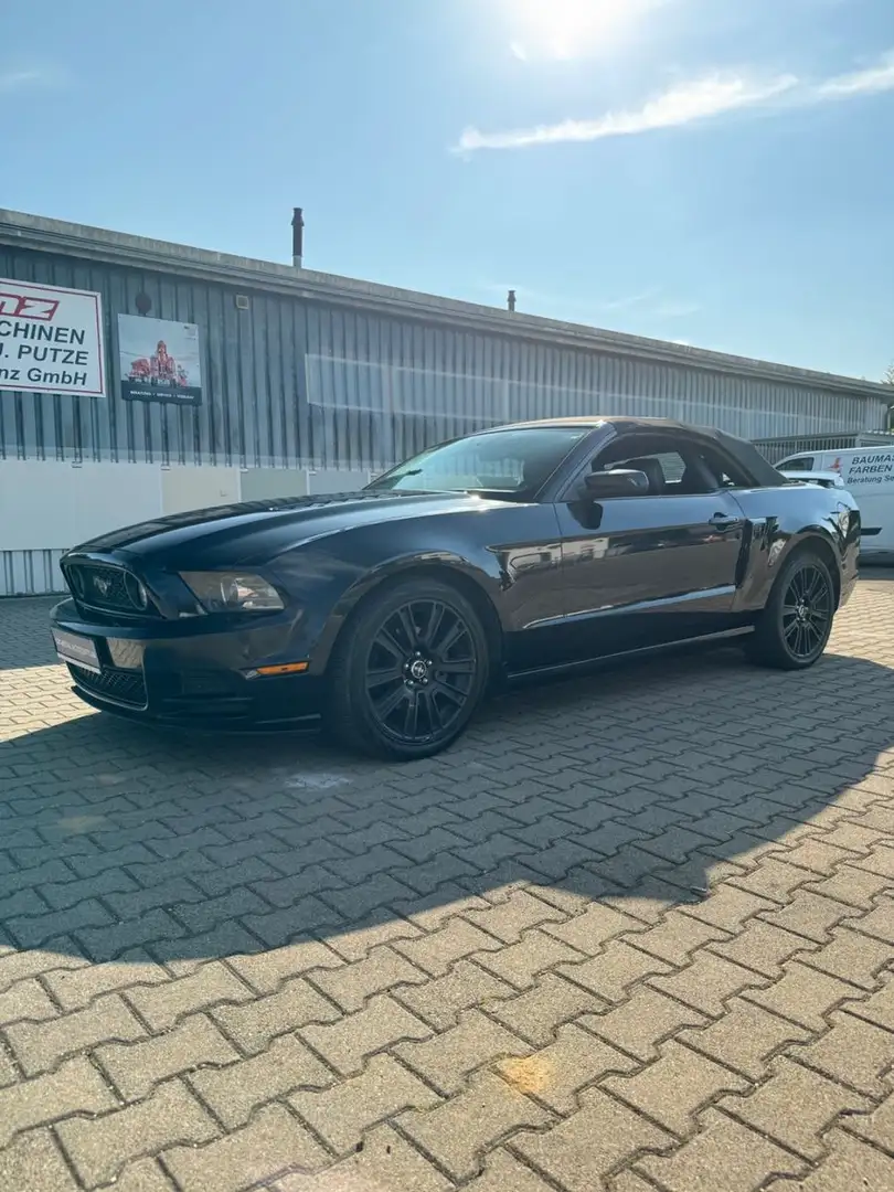 Ford Mustang GT Cabrio 5.0 V8 Чорний - 1