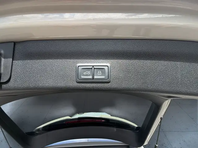 Audi RS6 view 15