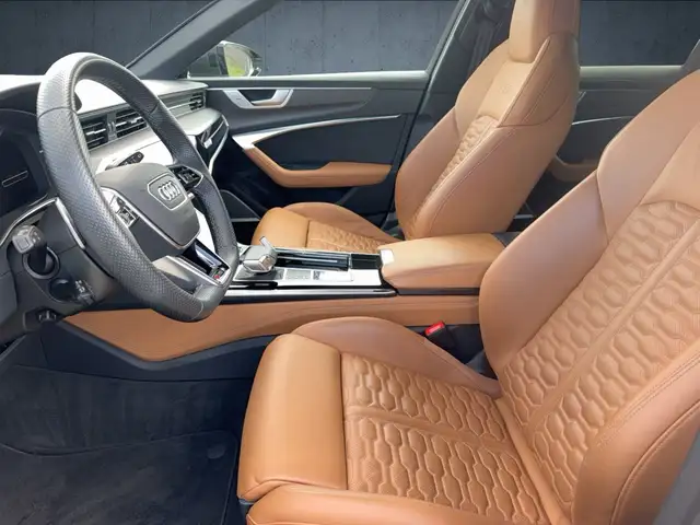 Audi RS6 view 9