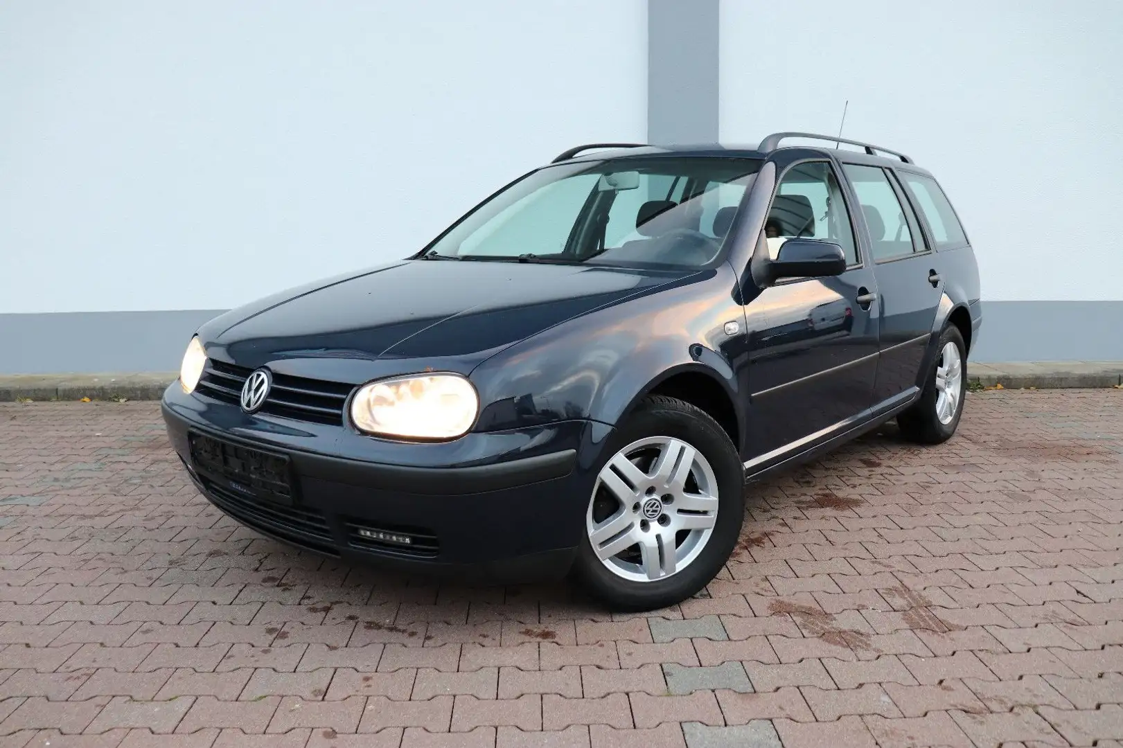 Volkswagen Golf 1.6 16V PACIFIC*KLIMA+E-PAKET*SHEFT-VW*VIELES-NEU! Azul - 1