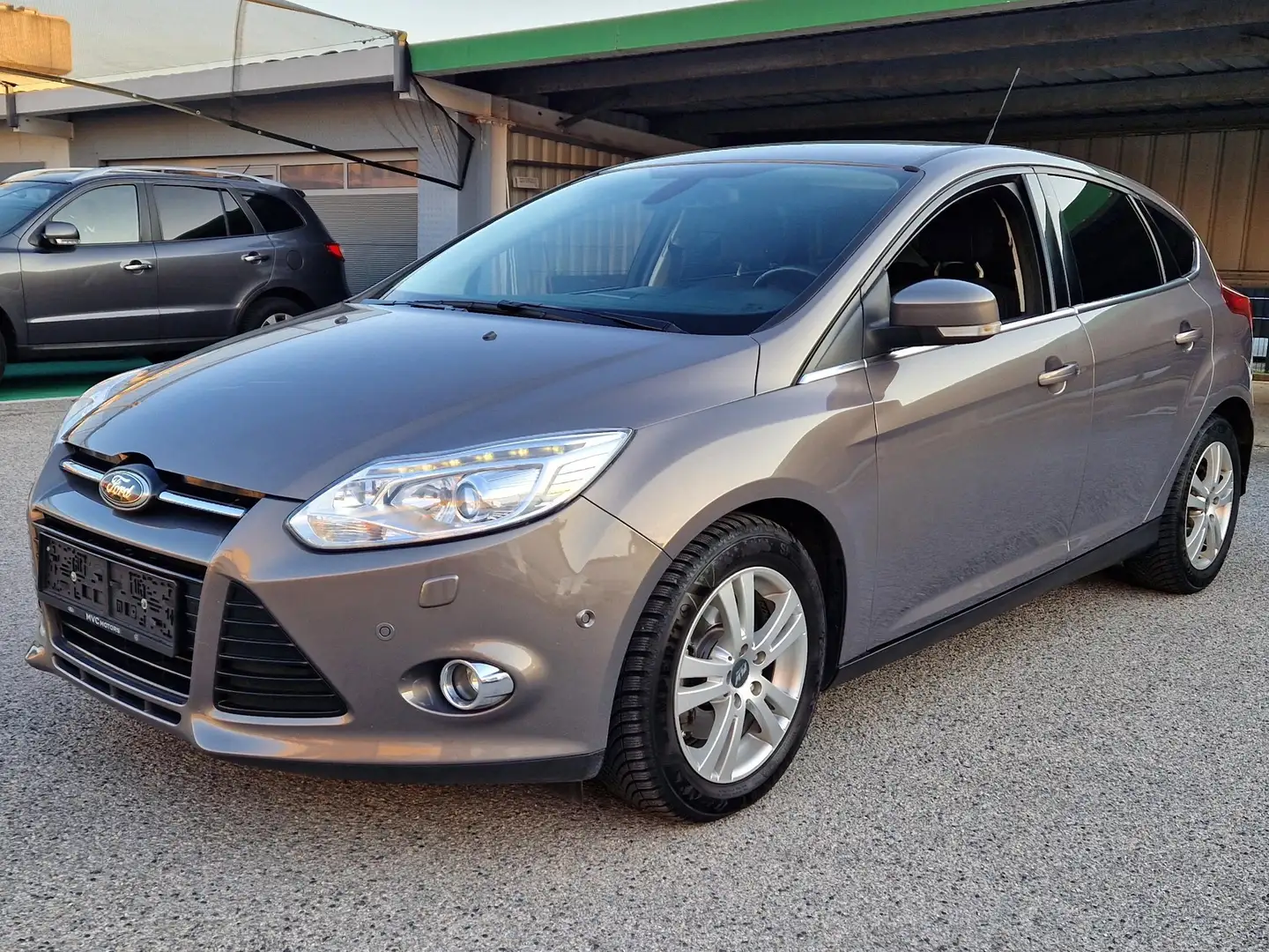 Ford Focus Focus Titanium 1,6 EcoBoost Titanium Grau - 1