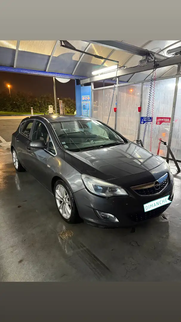 Opel Astra 1.7 CDTI 125 ch FAP Cosmo Gris - 1