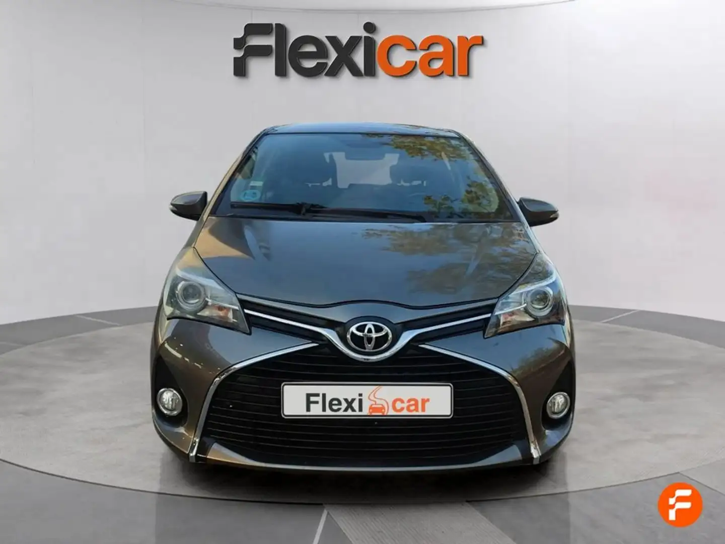 Toyota Yaris 1.3 Active Amarillo - 2