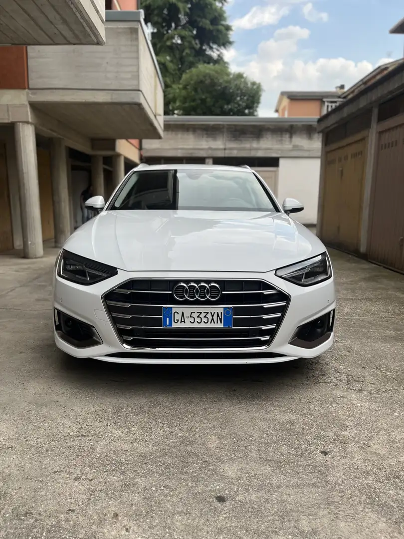 Audi A4 Avant 35 2.0 tfsi mhev Business 150cv s-tronic - 1