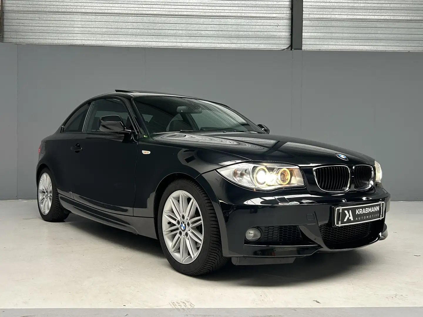 BMW 120 1-serie Coupé 120i M-Sport Youngtimer|Trekhaak|Cru Zwart - 2