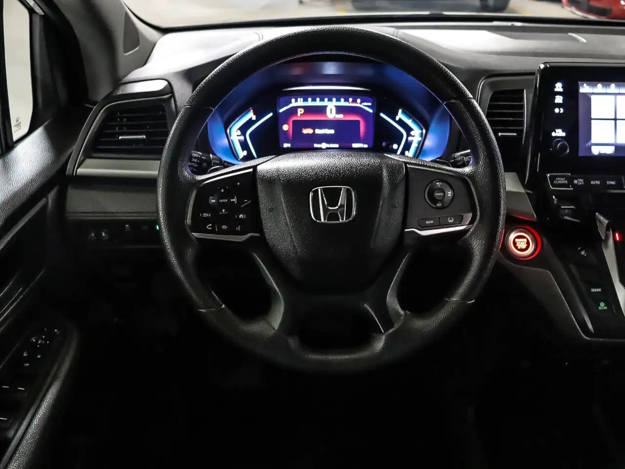 Honda Odyssey снимка Honda Odyssey