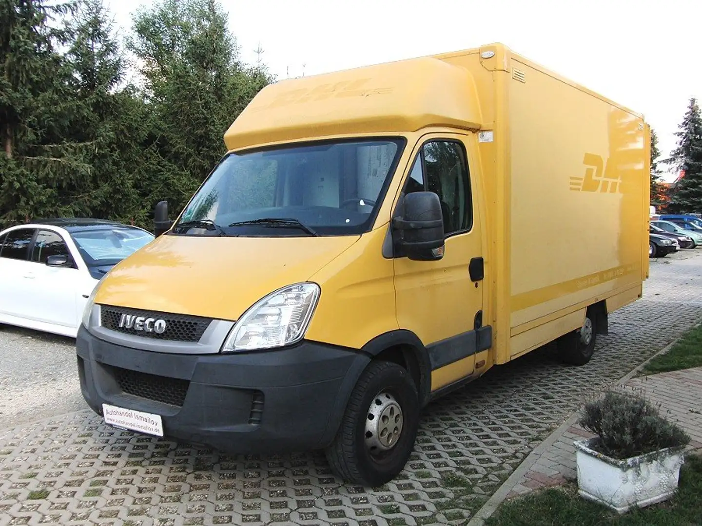 Iveco Daily 2,3 D 35 S 11 DPF Automatik žuta - 1