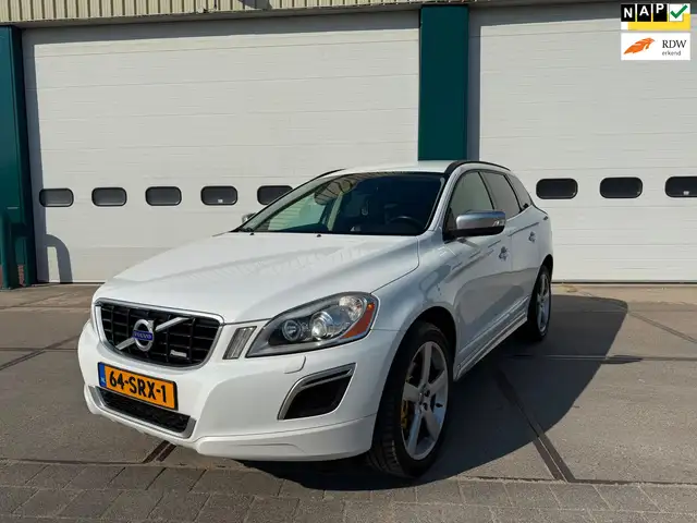 Volvo XC60 2.0 T5 R-Design
