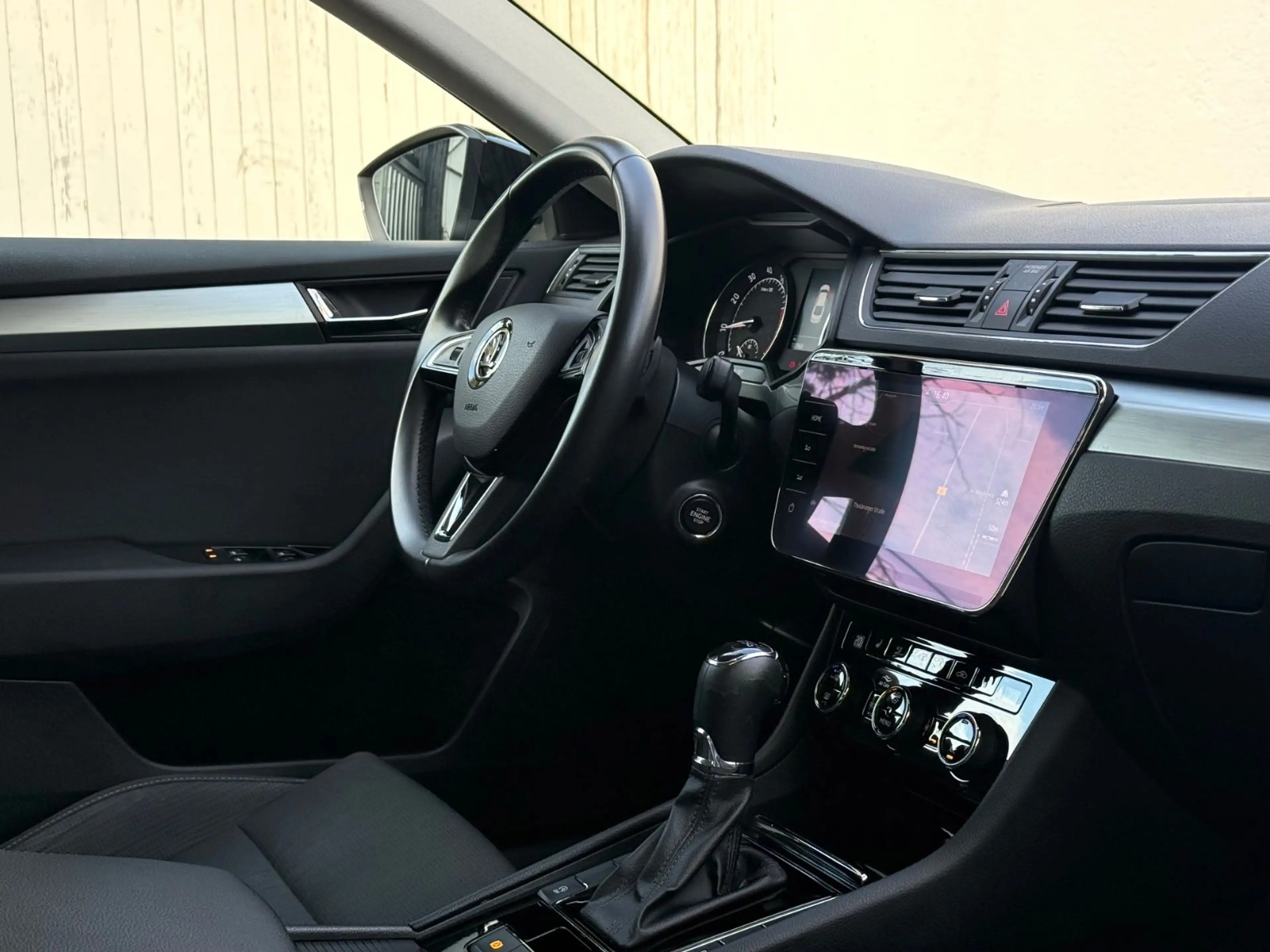 Skoda Superb Lim 1.5 TSI DSG Ambition 1.Hd/CarPlay/ACC — photo 14