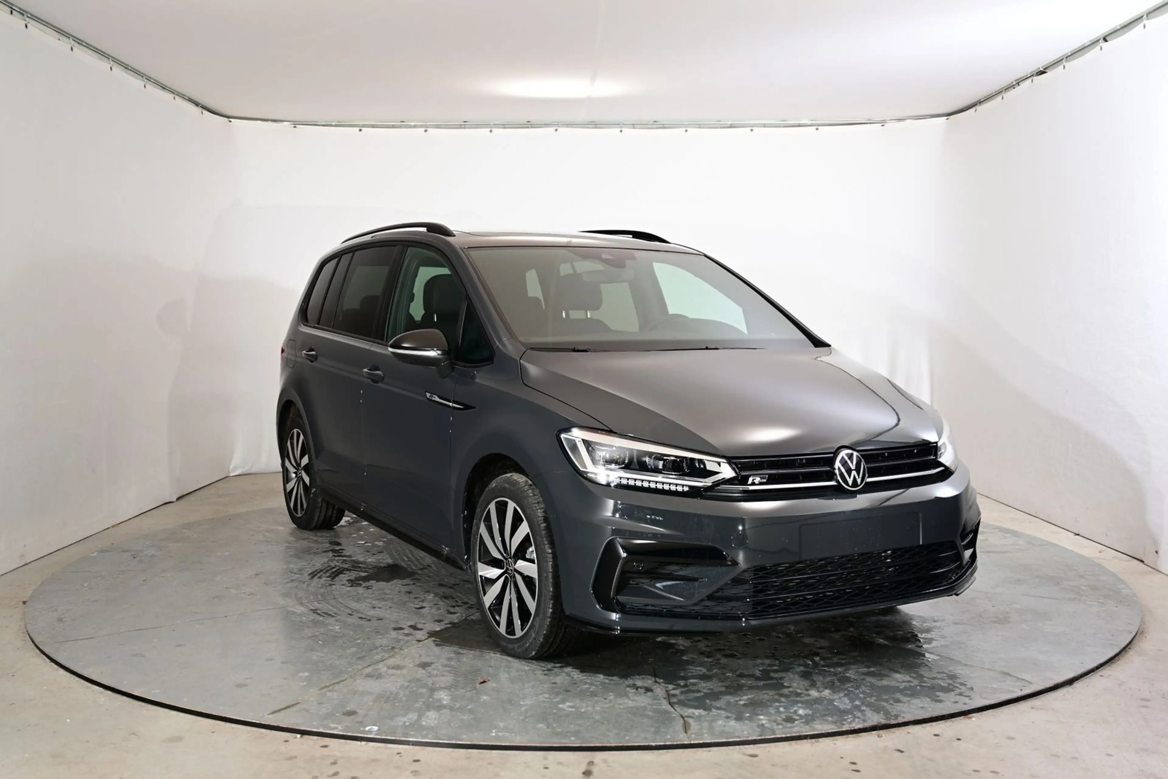 Volkswagen Touran Highline R-Line ACC|AHK|RFK|PANO|7-Sit... — photo 7