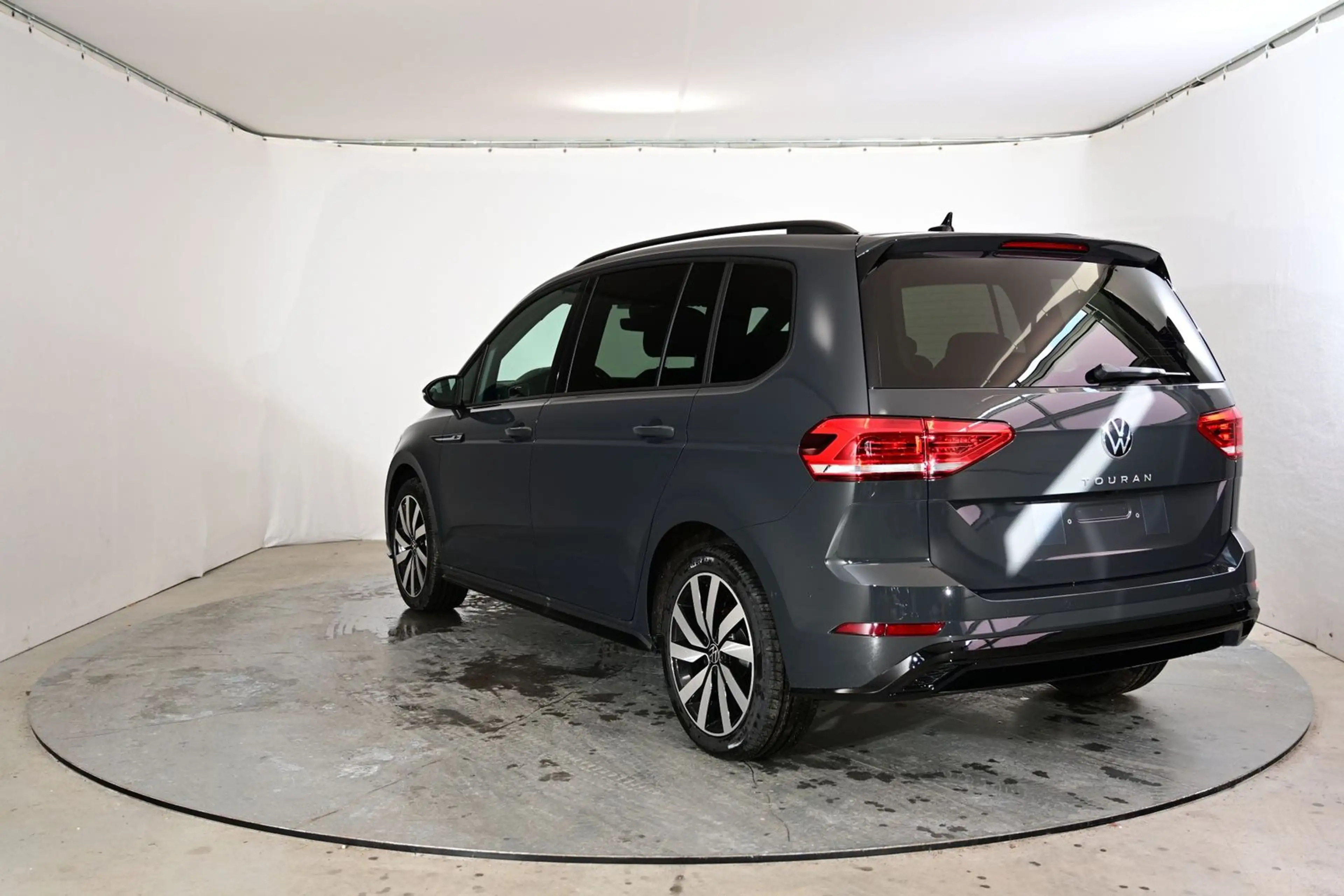Volkswagen Touran Highline R-Line ACC|AHK|RFK|PANO|7-Sit... — photo 3