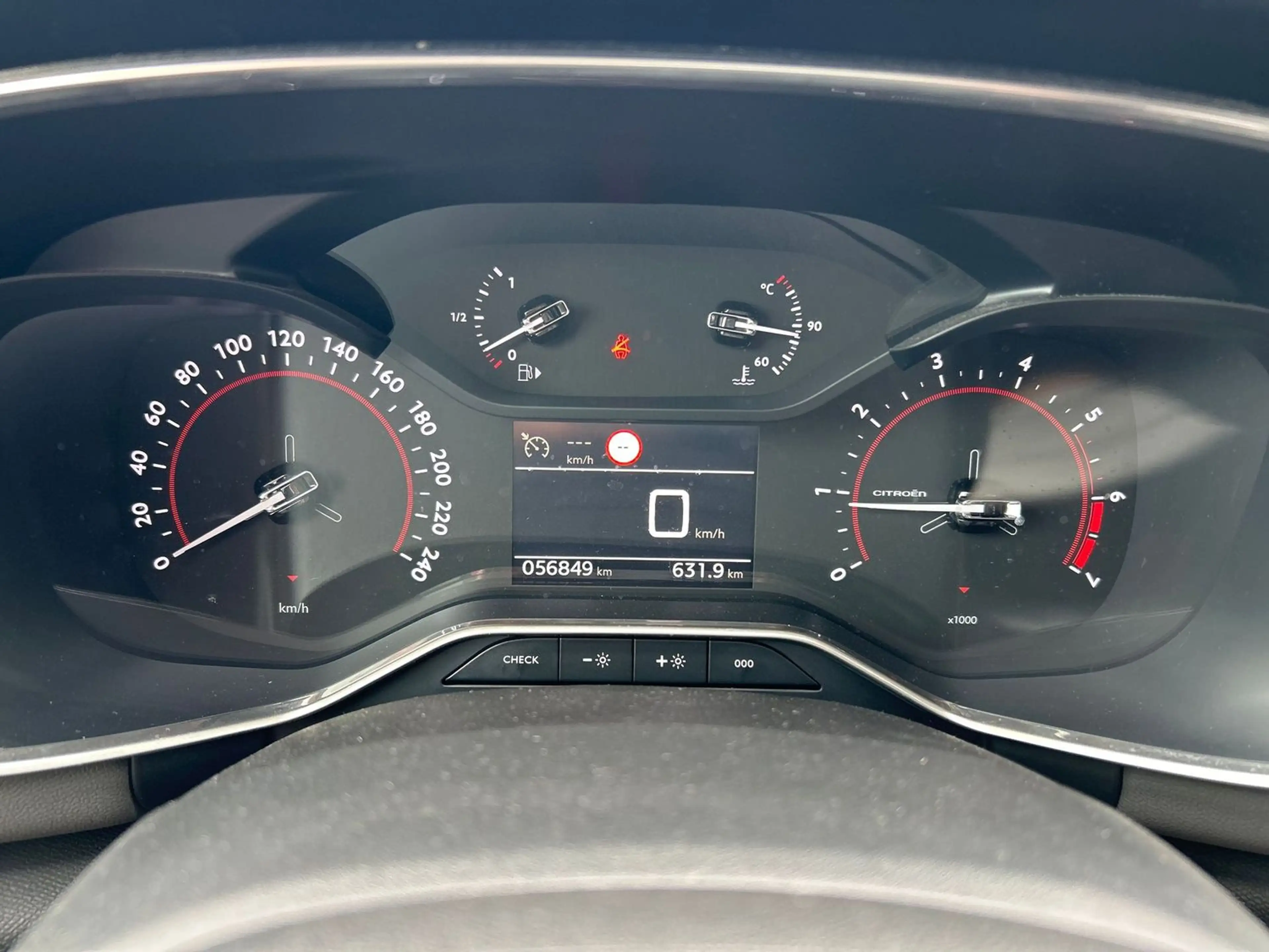 Citroen C5 Aircross Live Pack / TÜV+SERVICE NEU / GARANTIE — photo 11