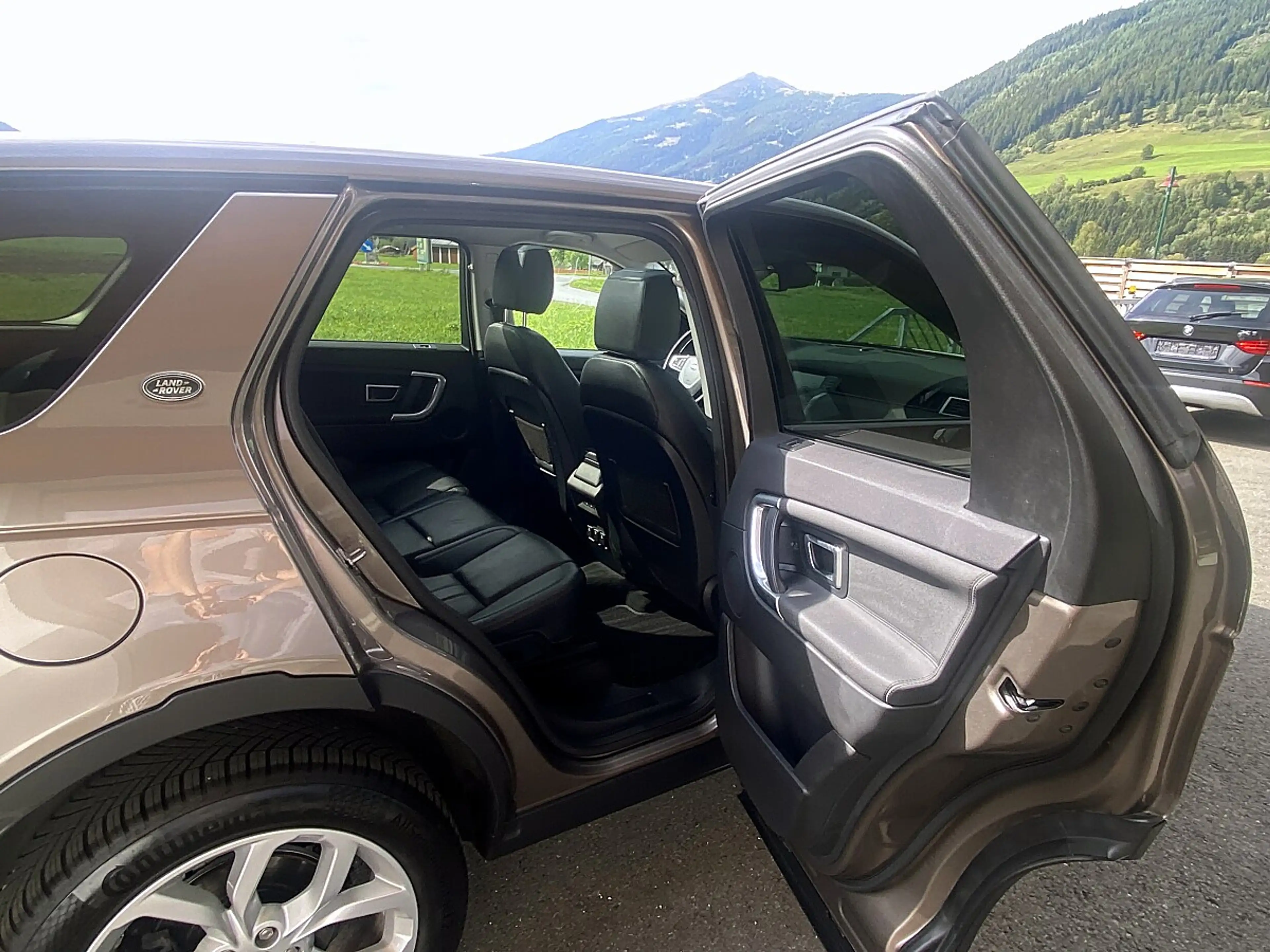 Land Rover Discovery Sport 2,2 SD4 4WD HSE Aut.* VOLL* 7-Sitzer* AHK* GARA... — photo 13