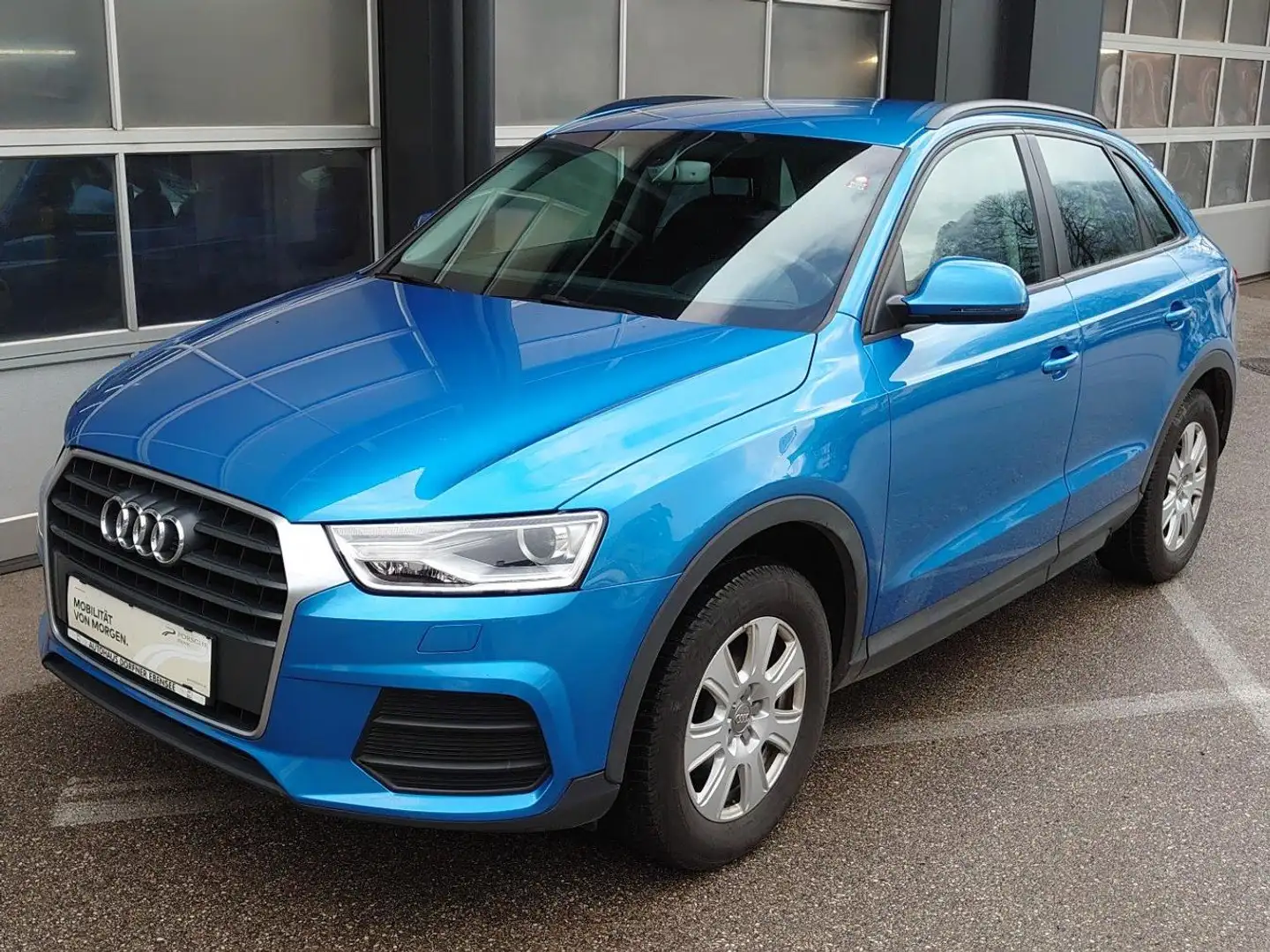 Audi Q3 2.0 TDI Blau - 1
