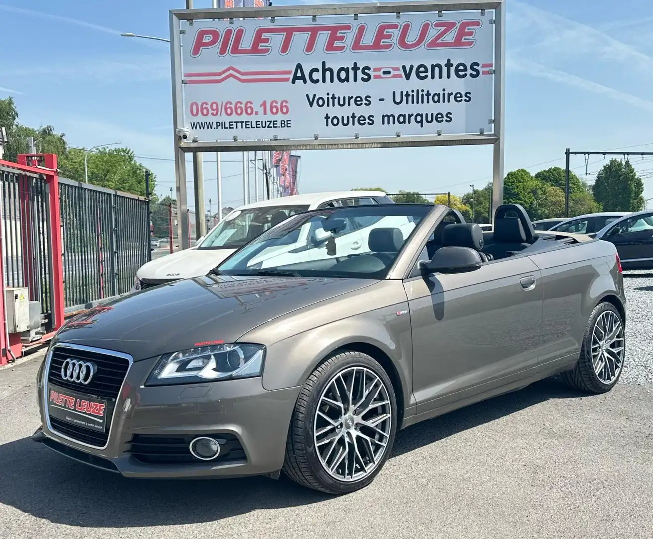 Audi A3 Cabriolet 1.6 TDi Ambition S line Start/Stop DPF Marrón - 1