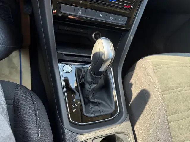 Volkswagen Touran R-Line TDI DSG Ansicht 15