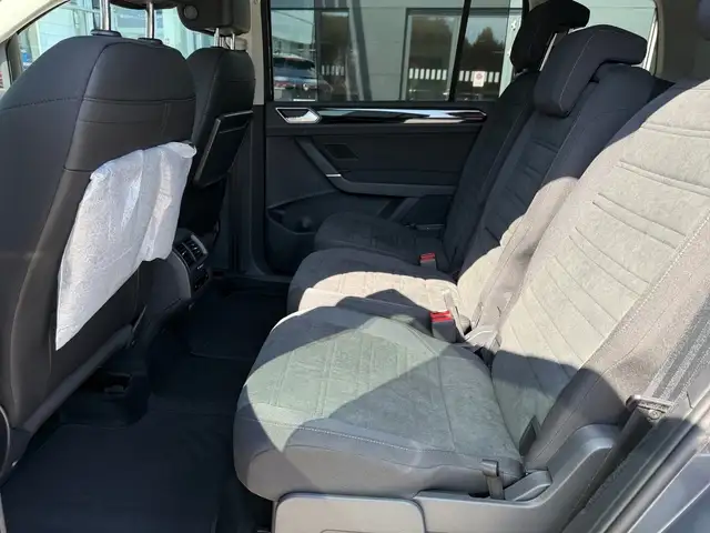 Volkswagen Touran R-Line TDI DSG Ansicht 18