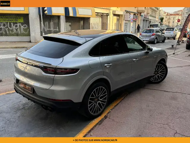 Porsche Cayenne view 2