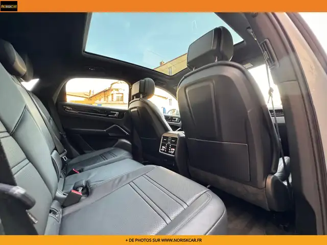 Porsche Cayenne view 20