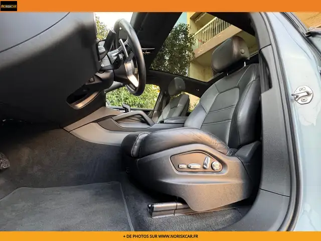 Porsche Cayenne view 17