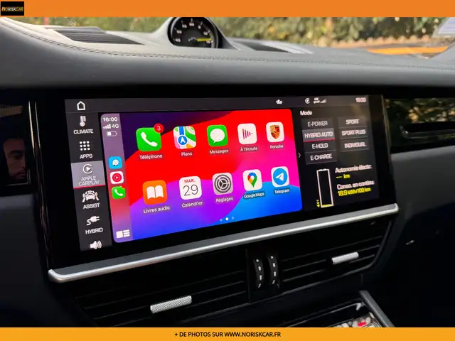 Porsche Cayenne view 13