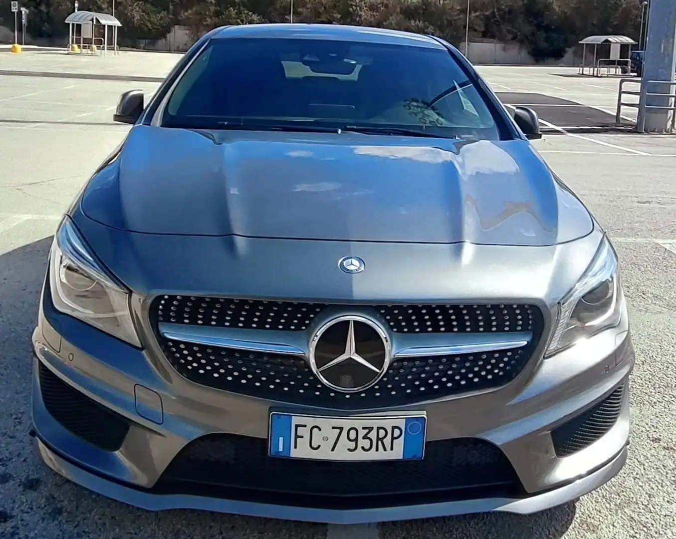 Mercedes-Benz CLA 220 CLA - C117 d Premium Dark Night 177cv auto - 1