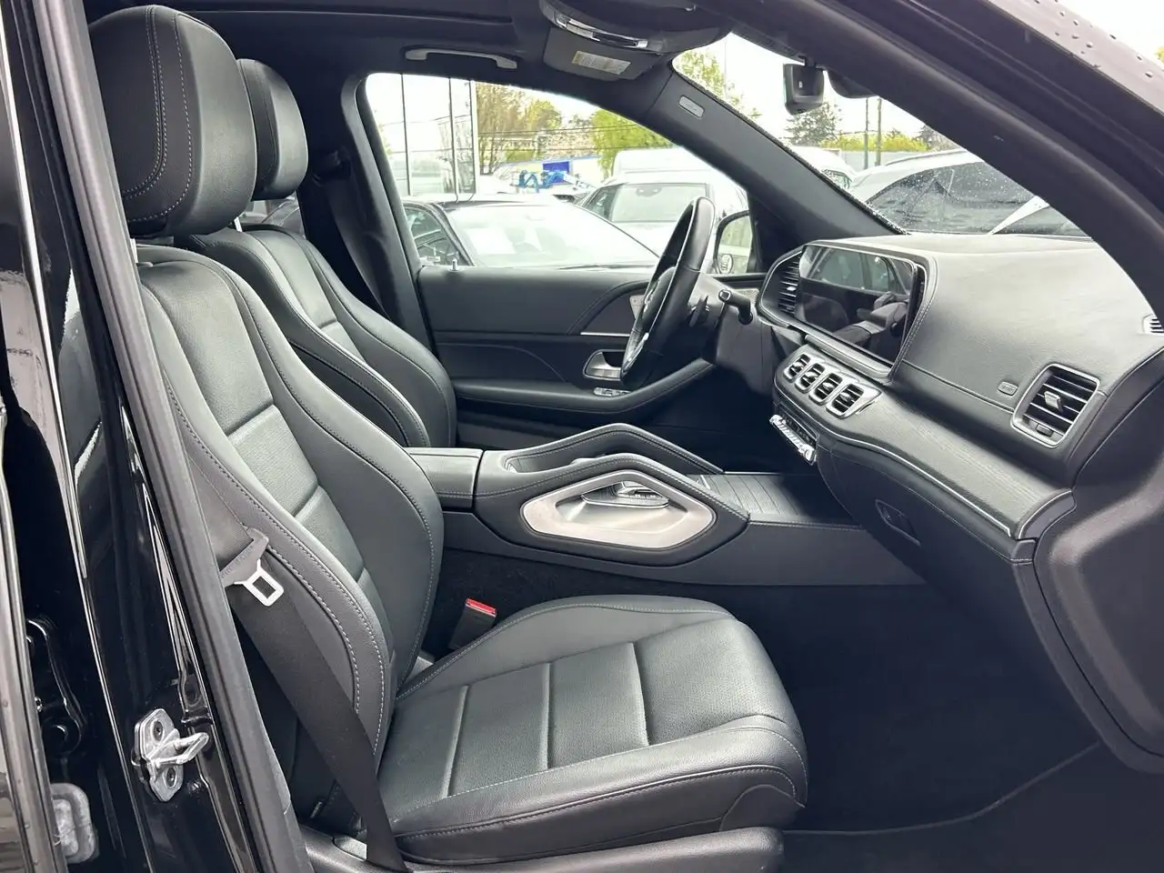 Mercedes-Benz GLE снимка Mercedes-Benz GLE