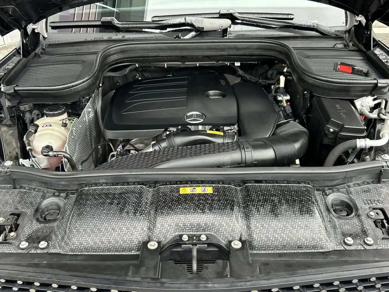 Mercedes-Benz GLE снимка Mercedes-Benz GLE