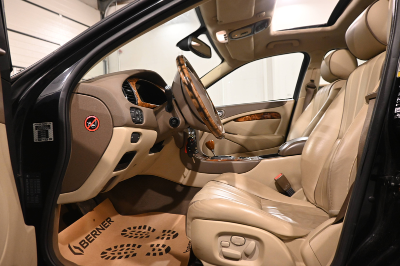 Jaguar S-Type S-Type 2.7 Turbo V6 24v EXECUTIVE / AUTO / TOIT OUVRANT / CUIR / GPS NAVIGATION /  FULL OPTIONS !! — photo 12