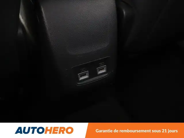 Peugeot 2008 view 14