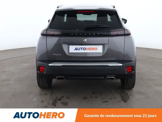 Peugeot 2008 view 5