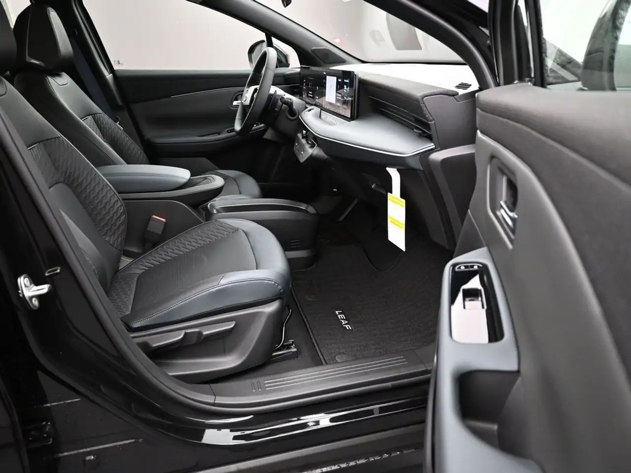 Nissan Leaf fotografie Nissan Leaf