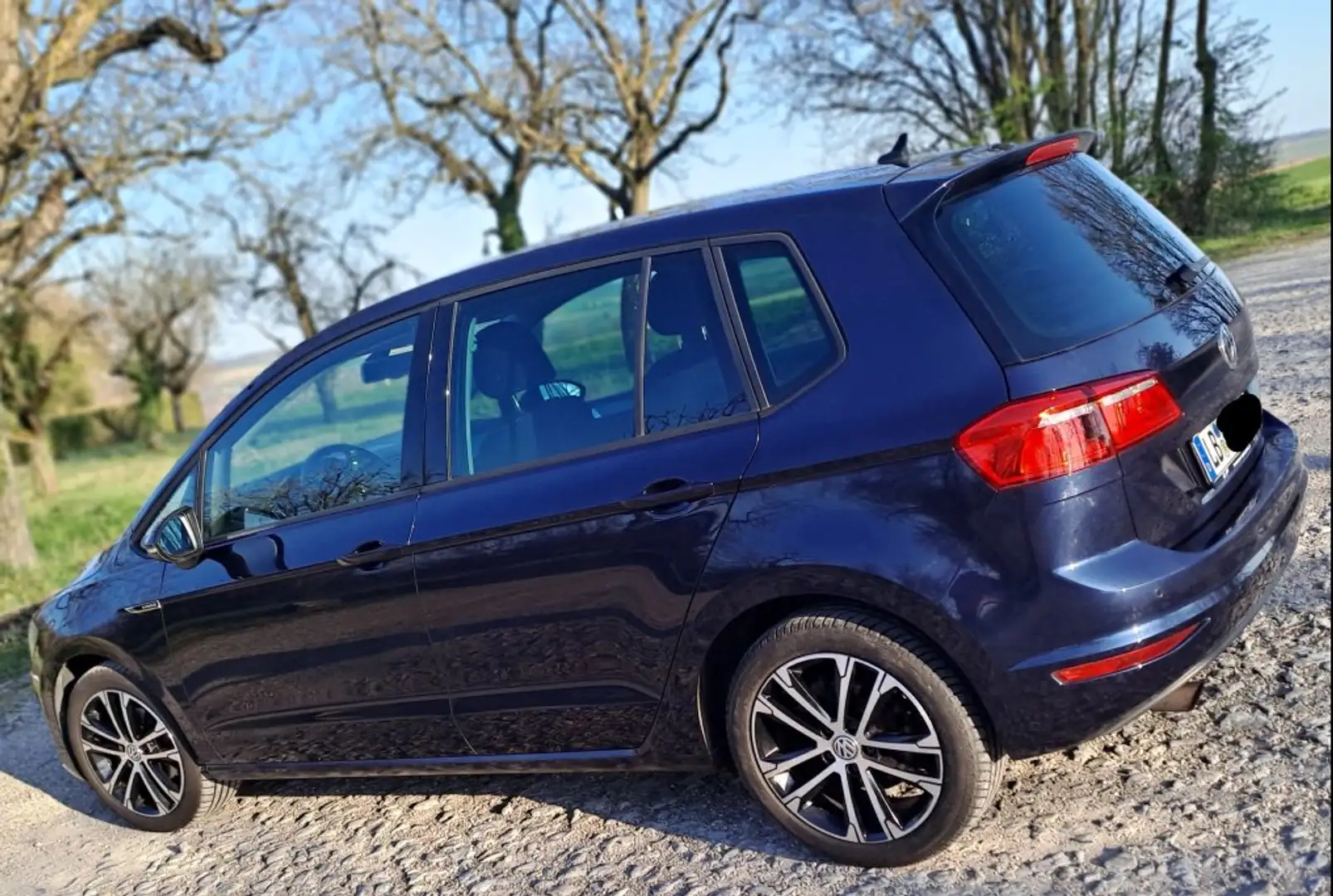 Volkswagen Golf Sportsvan Lounce BlueMotion  Navi/Klima/AHK/Kamera Albastru - 2