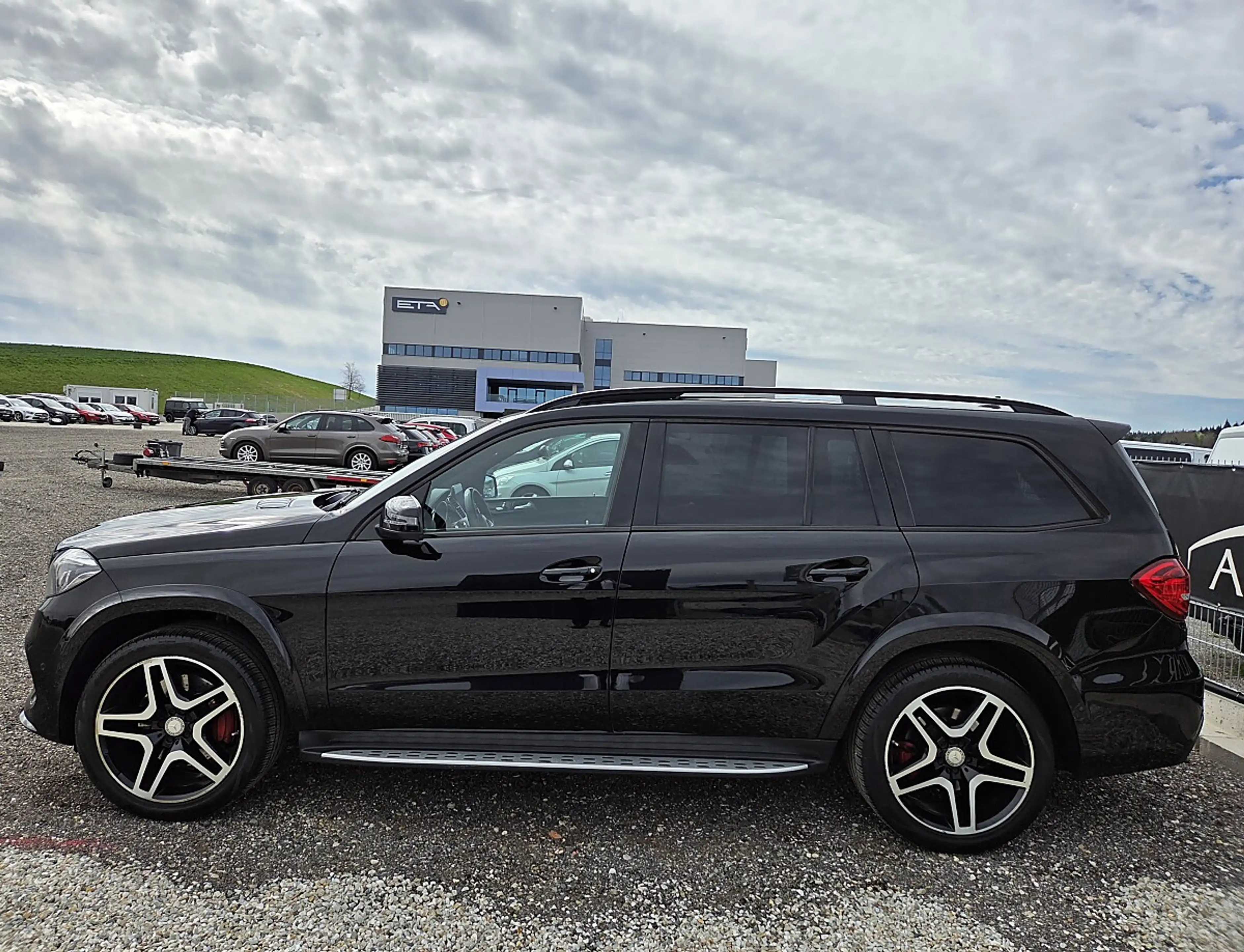 Mercedes-Benz GLS 350 d 4MATIC *AMG* 21 Zoll * Luft * Panorama * 7 Si... — photo 3