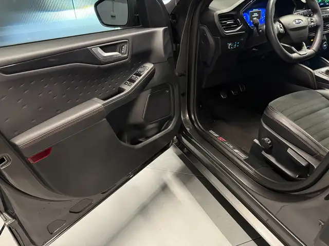 Ford Kuga view 27