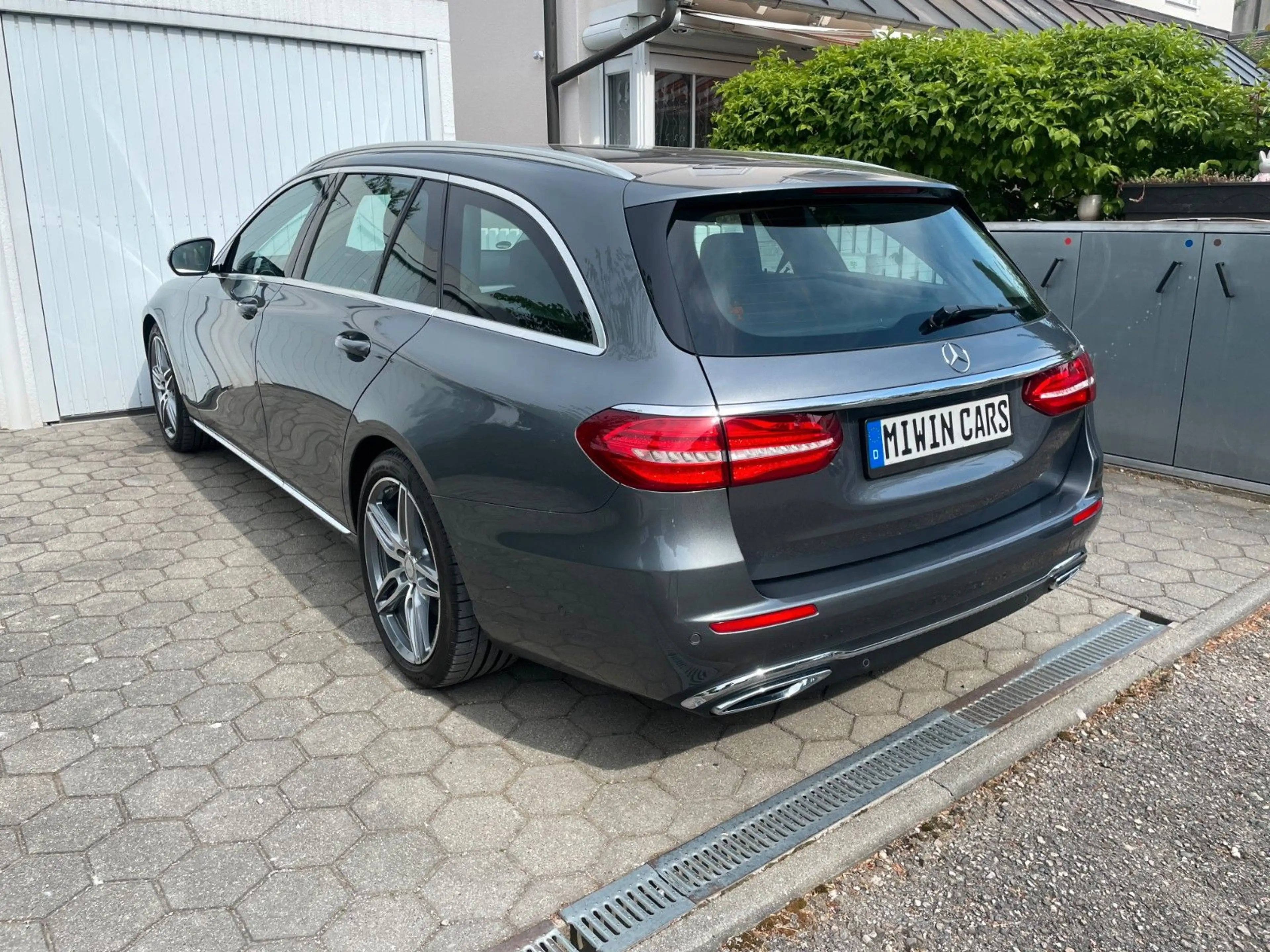 Mercedes-Benz E 350 d Avantgarde — photo 5