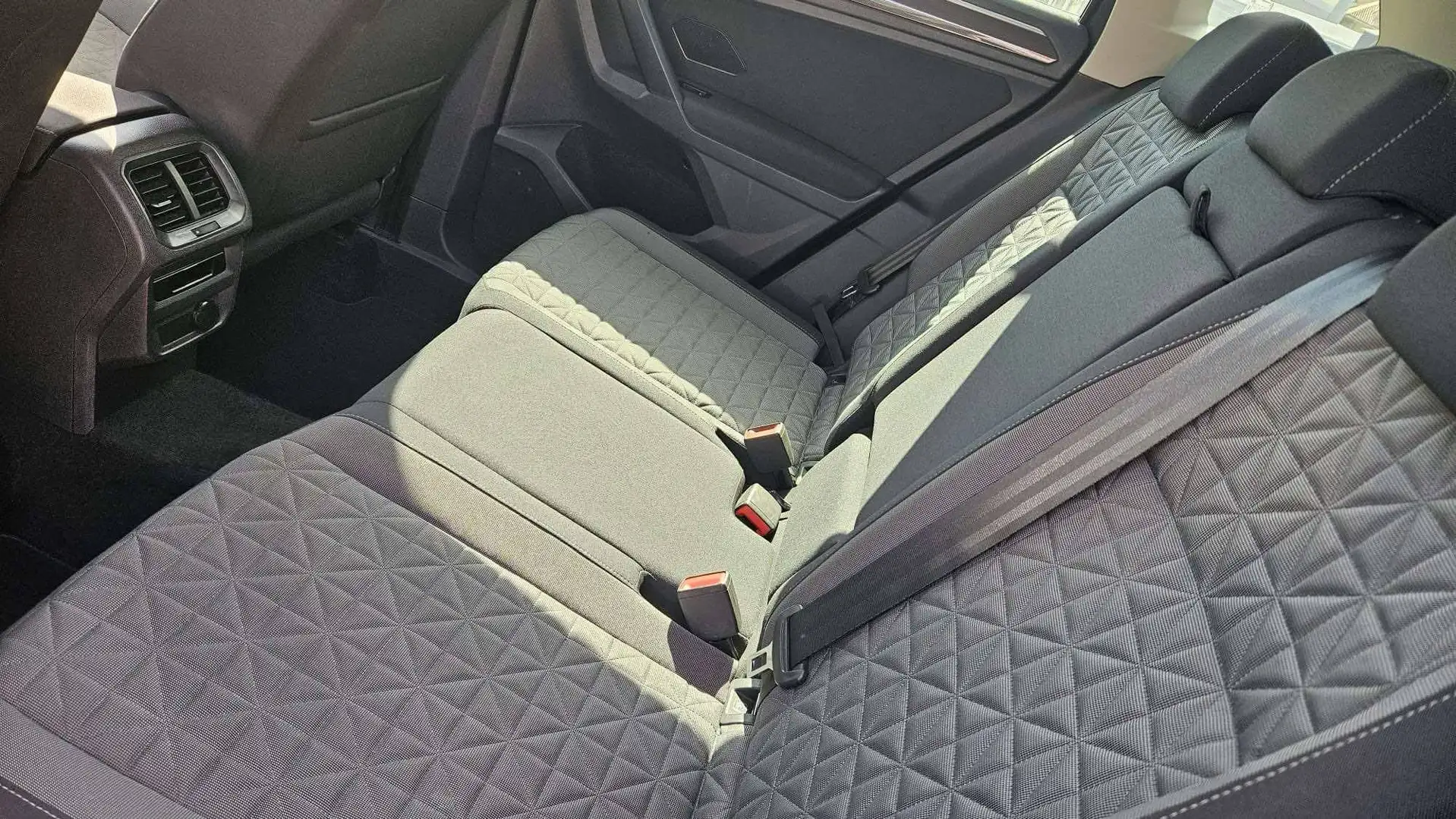 Volkswagen Tiguan Tiguan 2.0 tdi Life 122cv Grigio - 2