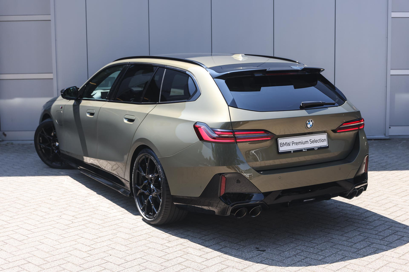 BMW 530 5 Serie Touring 530e M Sport Automaat / Panoramada — photo 2