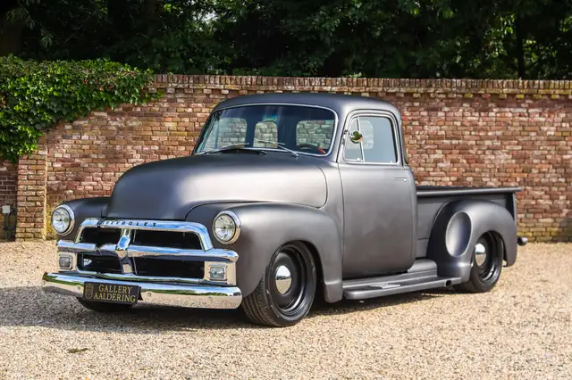 Chevrolet 3100 "Restomod Eight" A true crowd magnet wherever