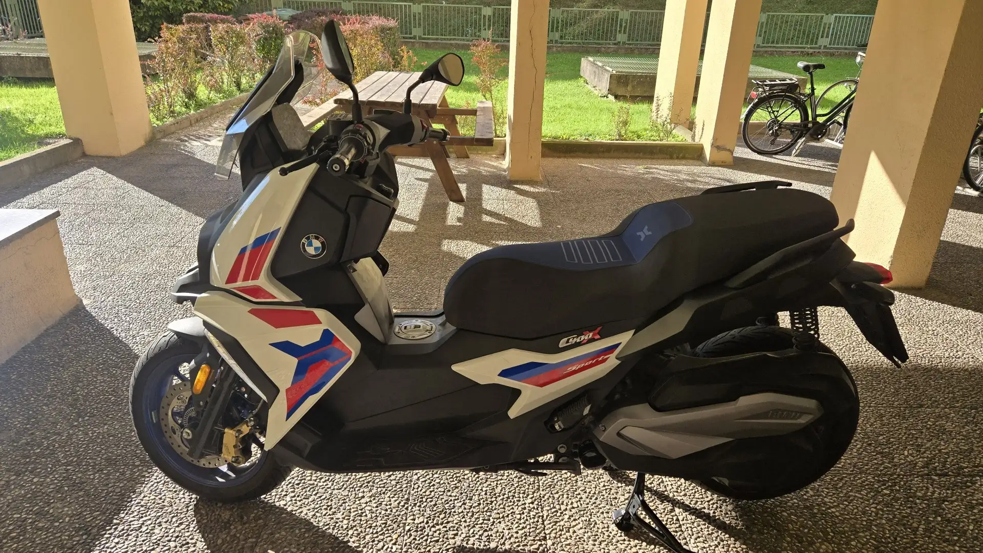 BMW C 400 X Blanc - 1