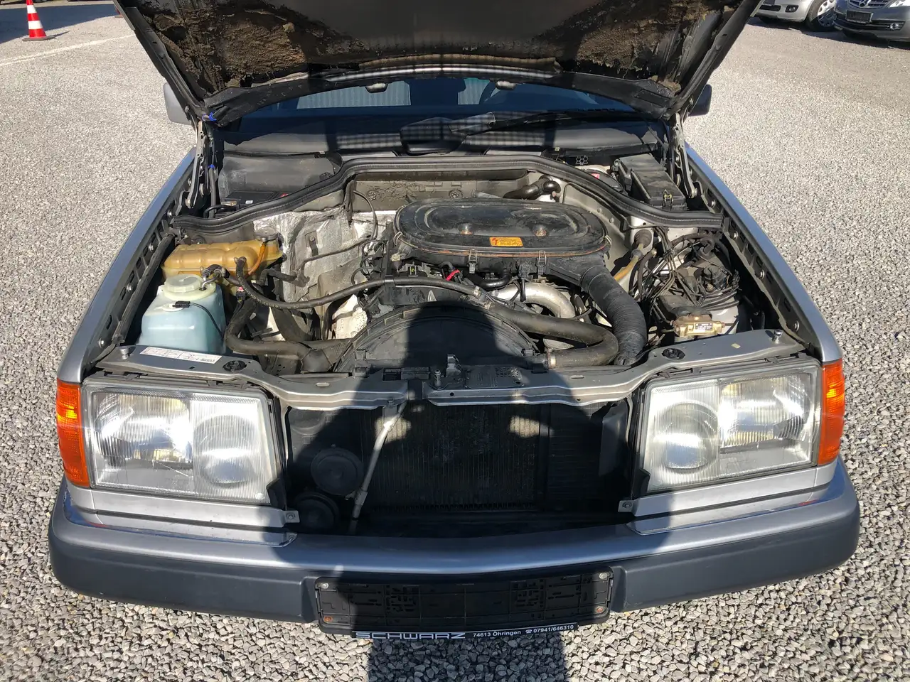 Mercedes-Benz 230 E 5-Gang*AHK*SHD*2.Hand*, foto 3