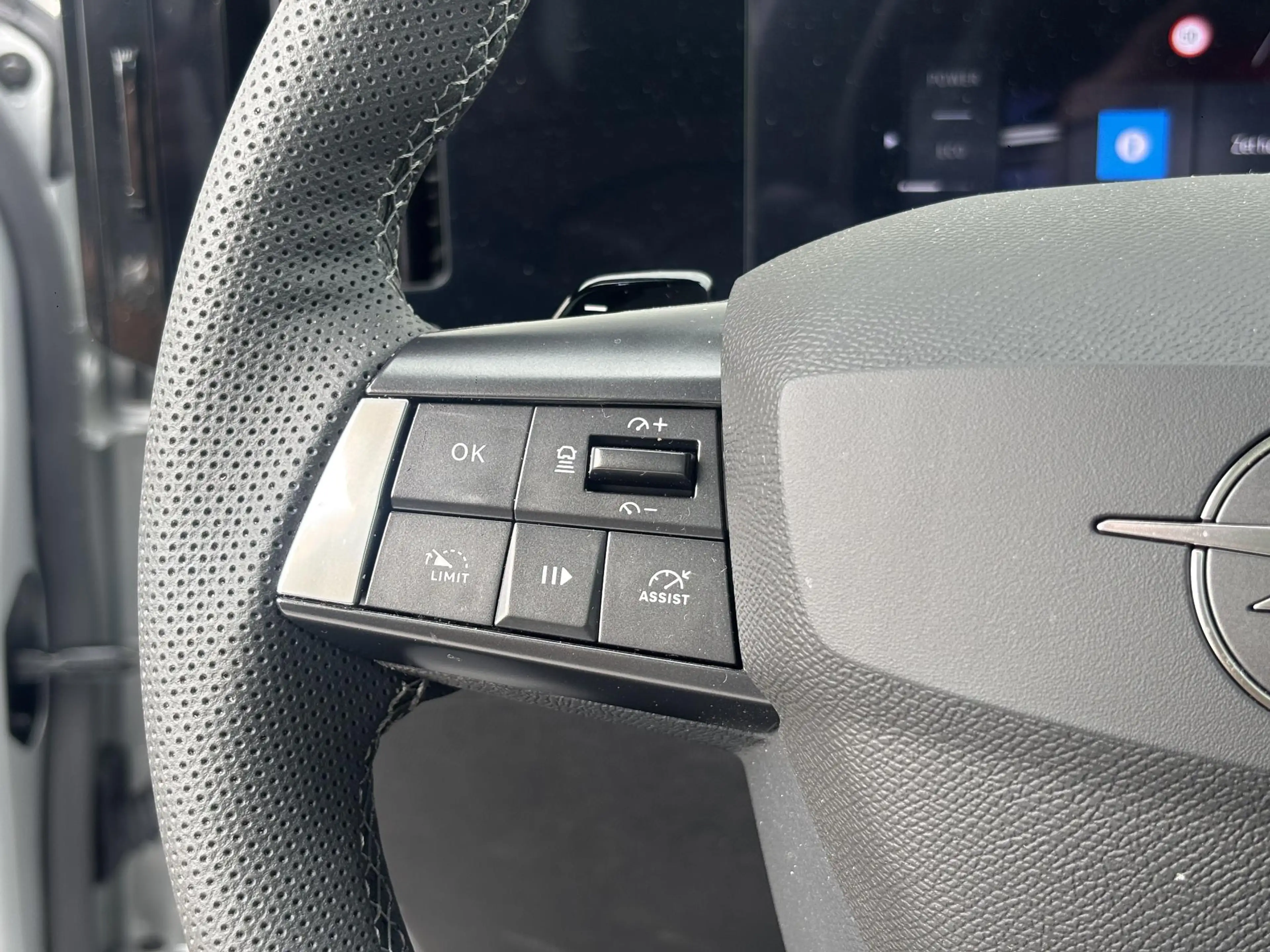 Opel Astra 1.6 Turbo Plug In Hybrid Ultimate | Adaptive Cruis — photo 11
